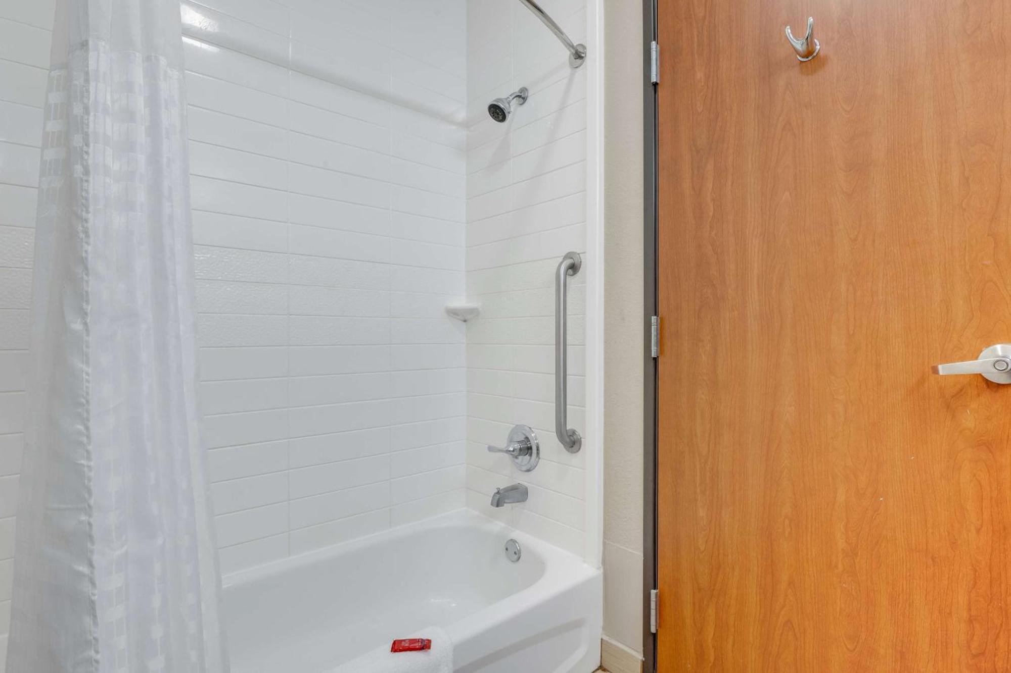 Surestay Plus Hotel By Best Western Owasso Tulsa North Exteriör bild