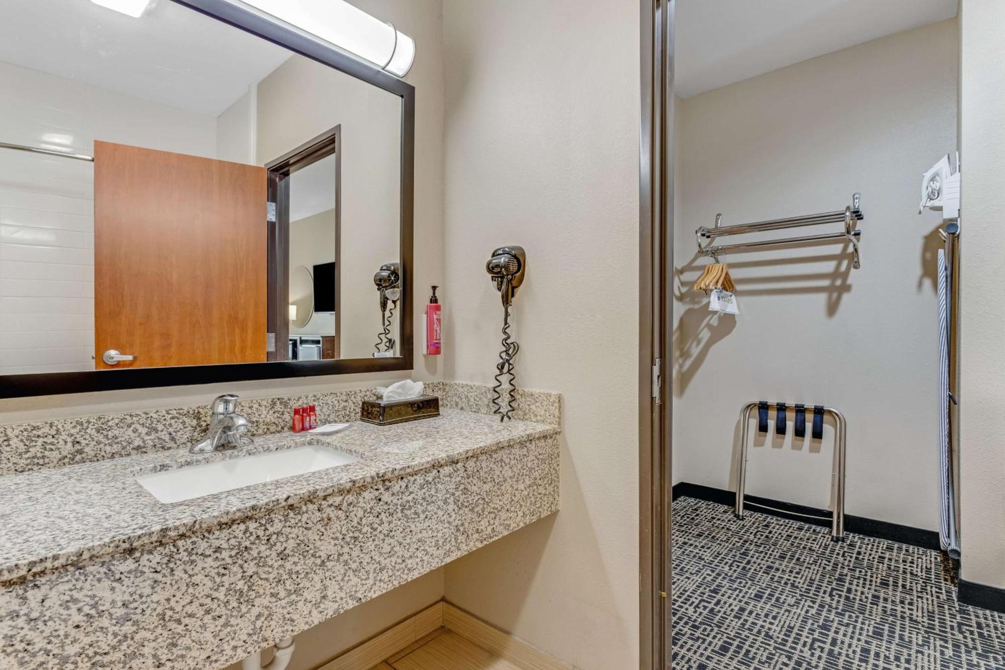 Surestay Plus Hotel By Best Western Owasso Tulsa North Exteriör bild